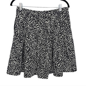 Banana Republic Black and White Animal Print A Line Skirt Size 6